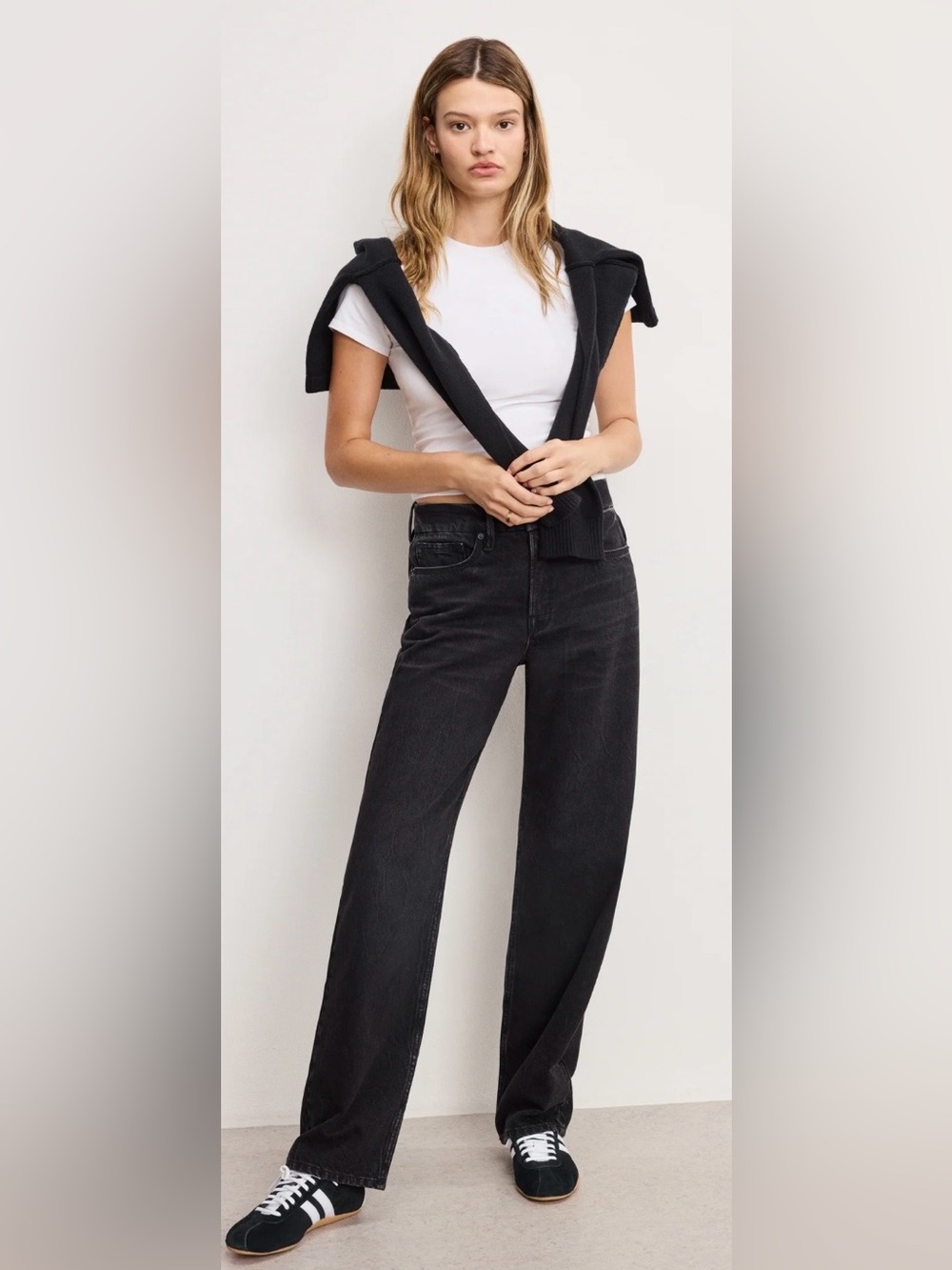 Good American Good 90s Black Straight-Leg High-Rise Jeans - Size 4